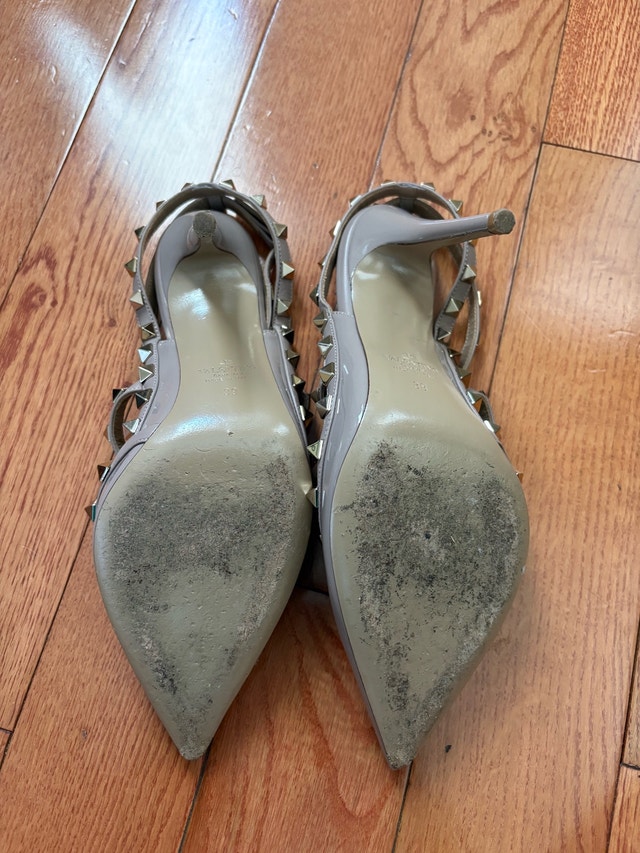 Valentino Garavani Rockstud Heels - photo 2