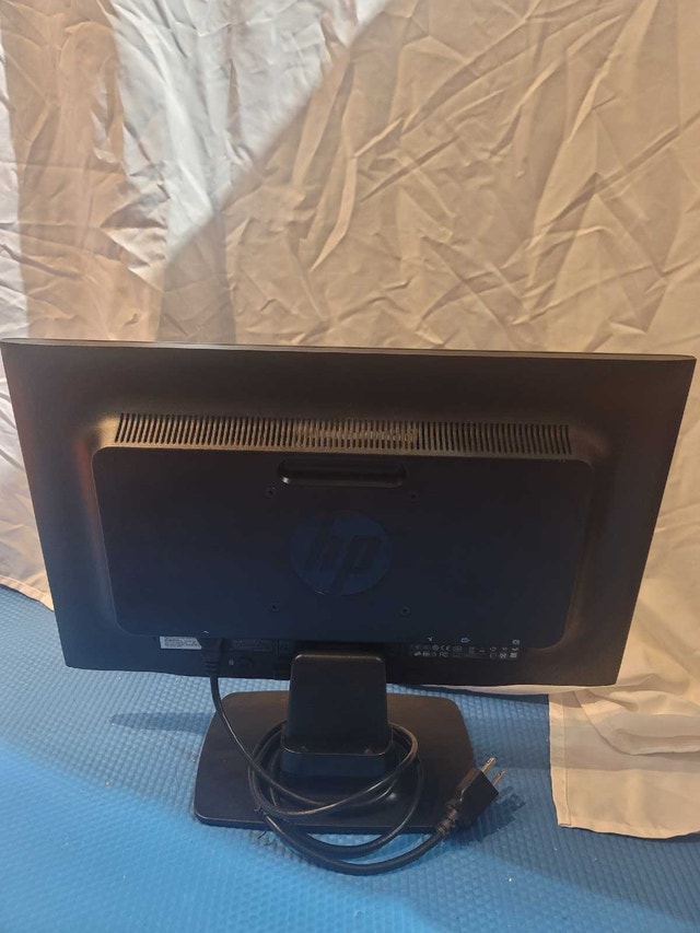 Computer Monitors - photo 2