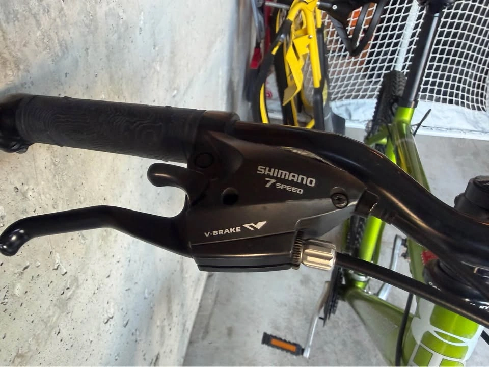 Diamondback Copperhead Mountain Bike - photo 3