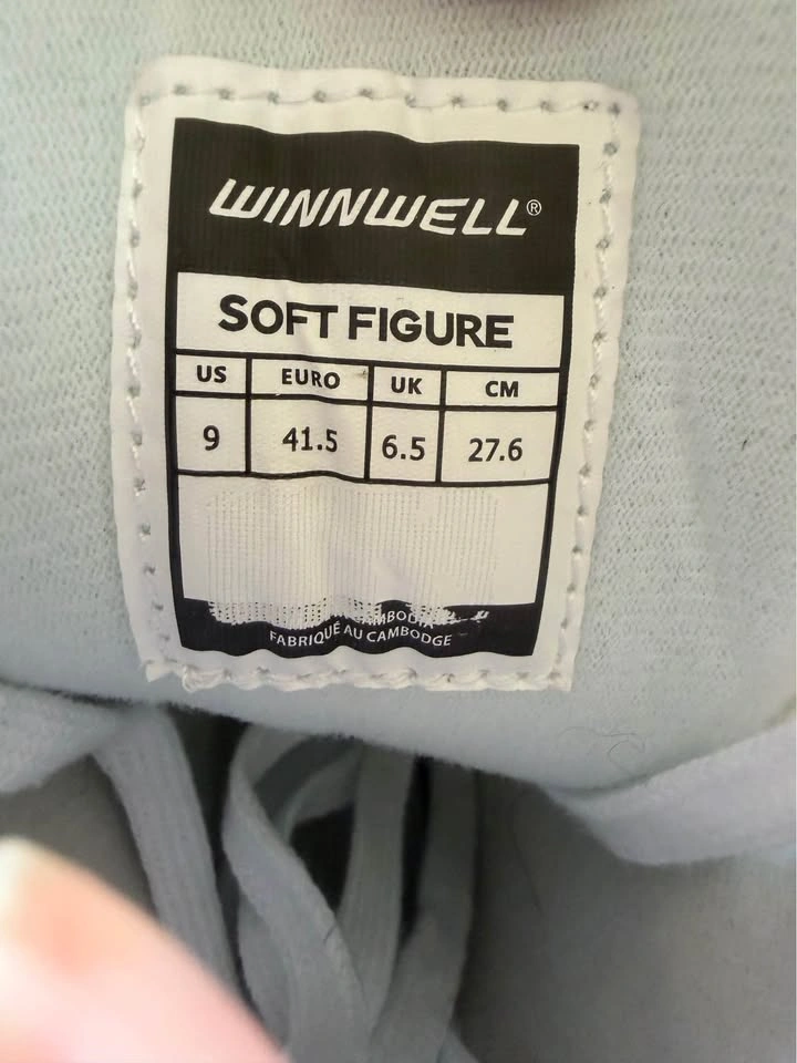 Winnwell Soft Figure Ice Skates - photo 4