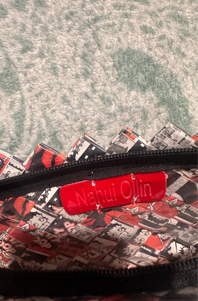Betty Boop Woven Clutch Purse - photo 3