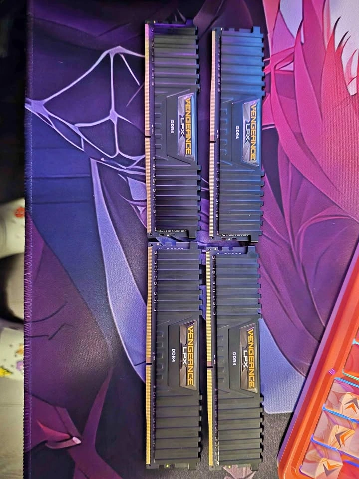 Corsair Vengeance lpx 32gb (4x8)