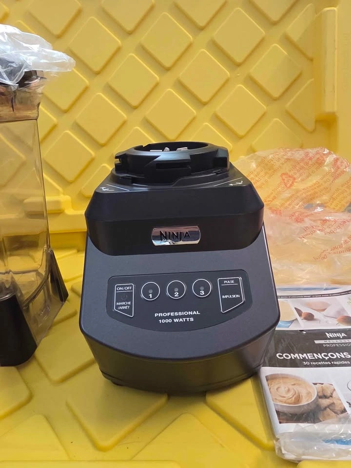 Ninja Professional 1000 Watts Blender - photo 3