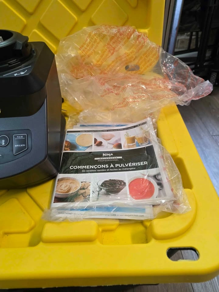 Ninja Professional 1000 Watts Blender - photo 4