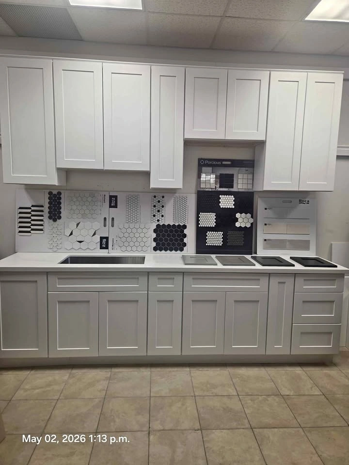 Premium Wood Kitchen Cabinets – 10' Set