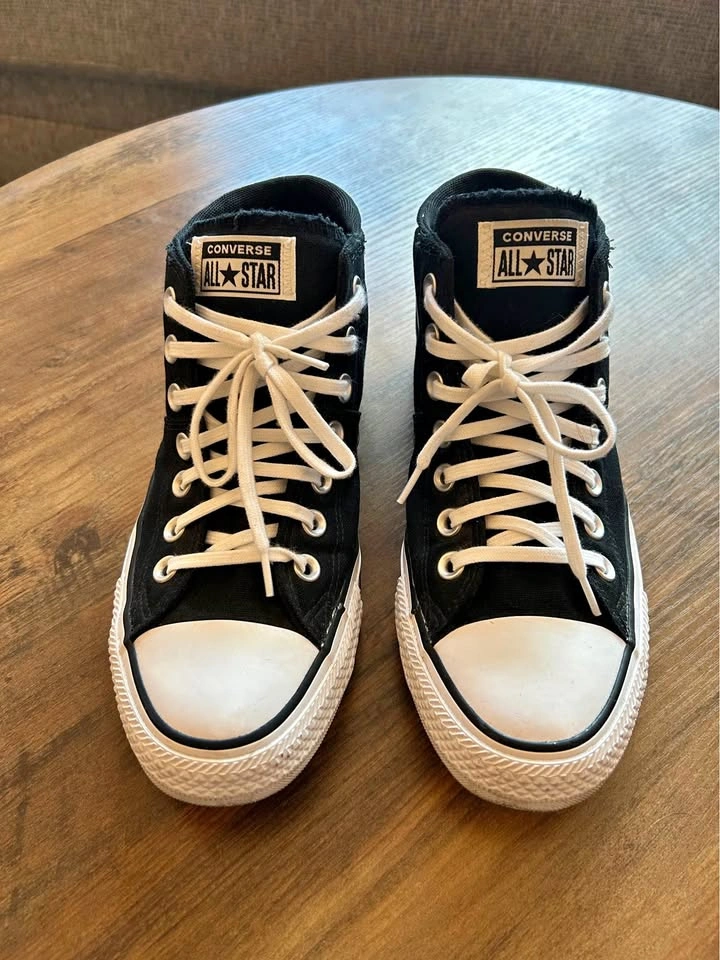 Converse Women’s Chuck Taylor All Star- Madison Sneaker