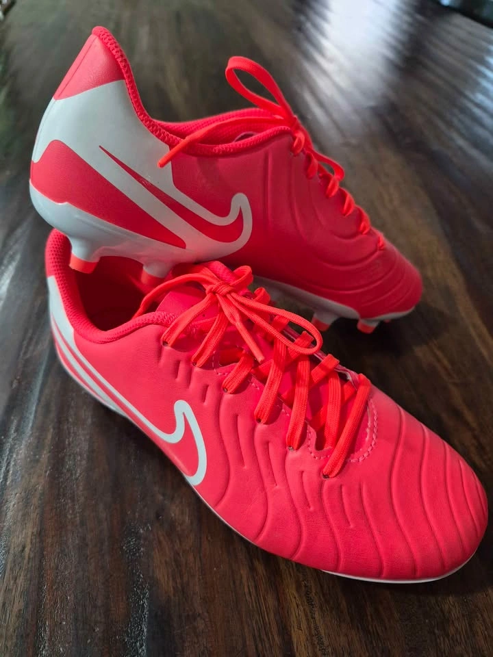 Nike Kids' Tiempo Legend 10 Academy cleats - photo 3