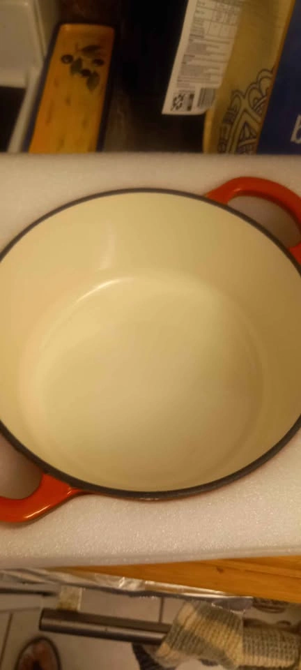 Cast iron Dutch Oven 3 Quart - photo 3