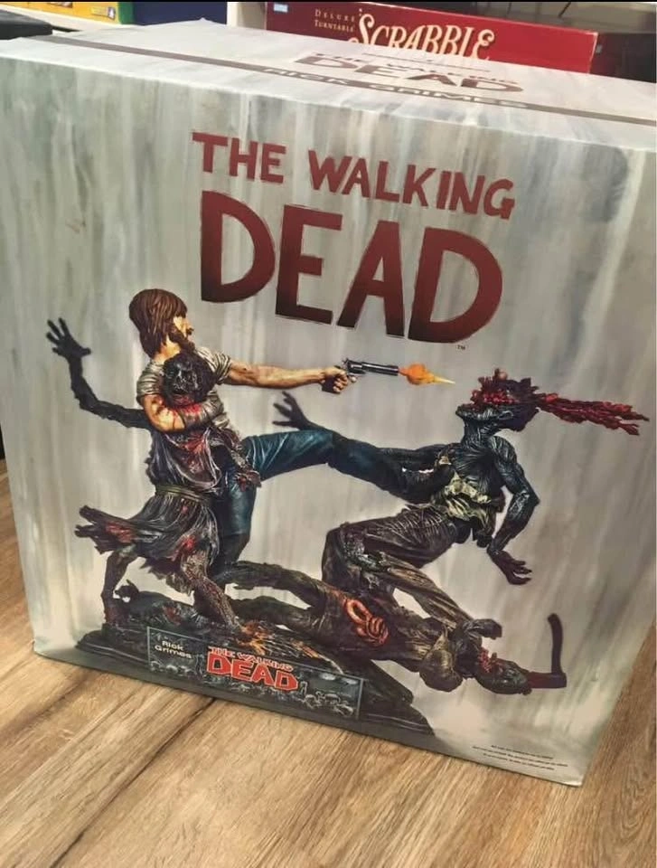 Rick Grimes Mcfarlane resin statue The Walking Dead - photo 2