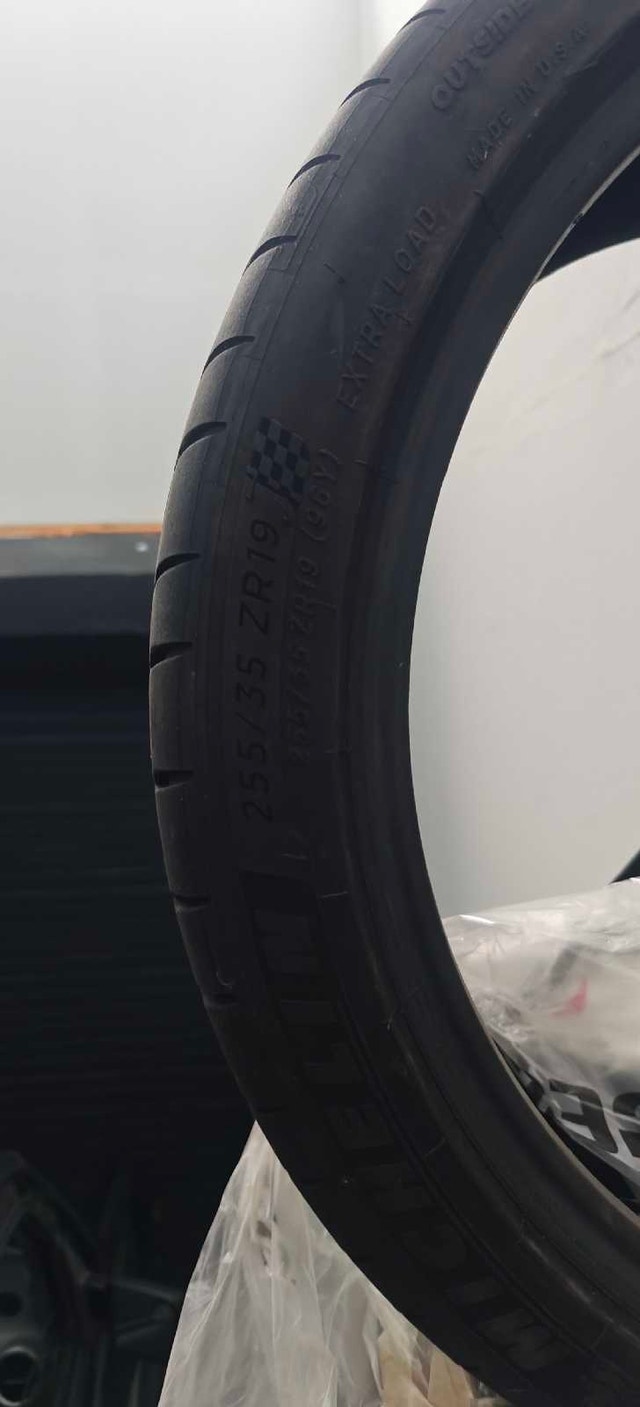 275x35x19 used Michellin pilot sport 4s - photo 2