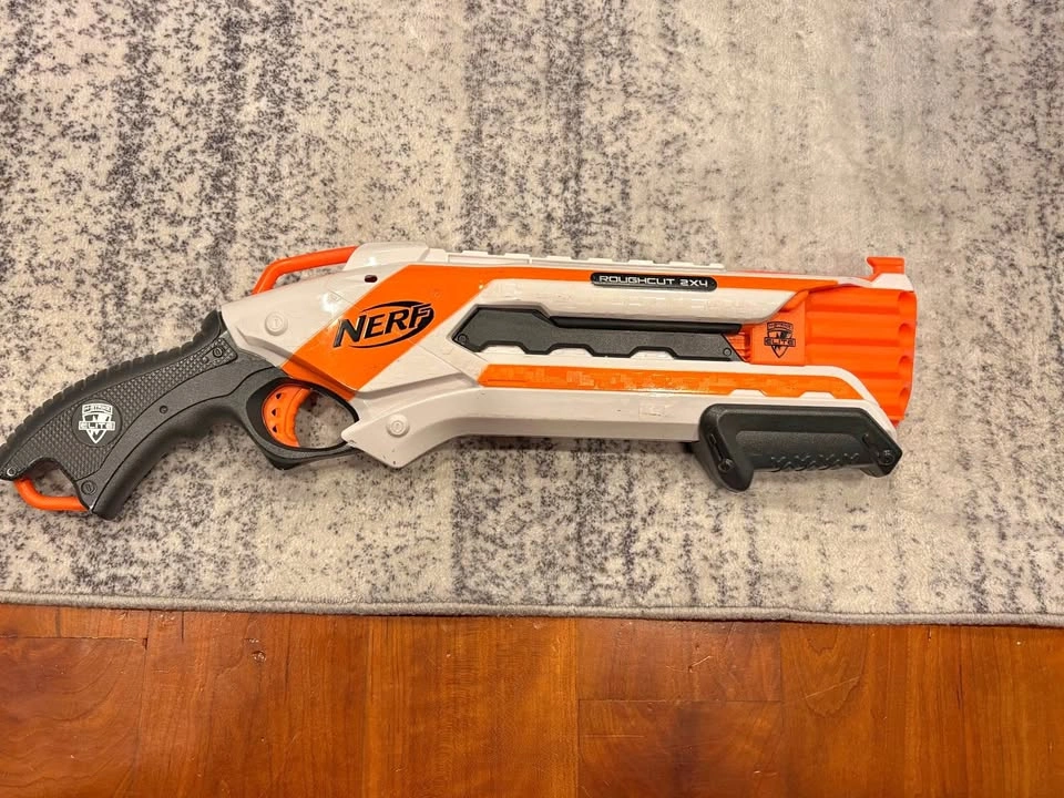 Nerf N-Strike Elite Rough Cut 2x4