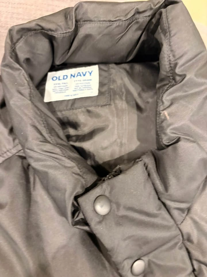 Old Navy Vest brand new - photo 2