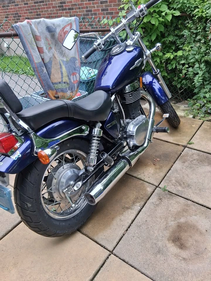 2007 Suzuki Boulevard S40