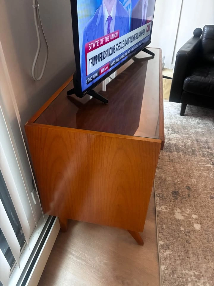 Gorgeous MCM Console/Sideboard - photo 5