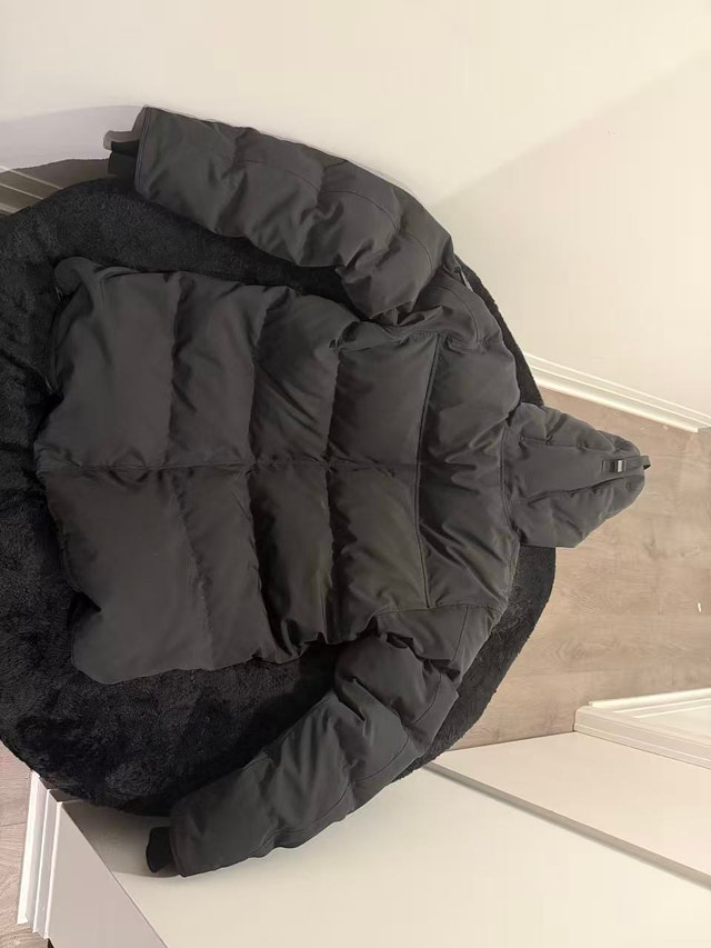 Canada Goose Men’s Jacket - photo 3