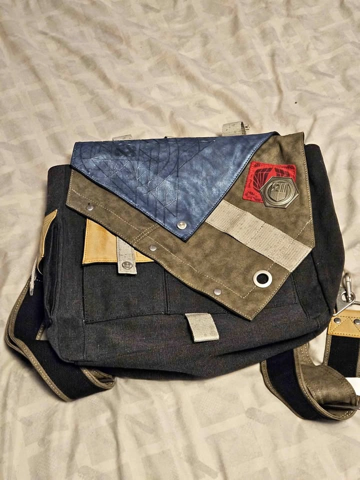 Official Destiny 2 Frontier Messenger Bag