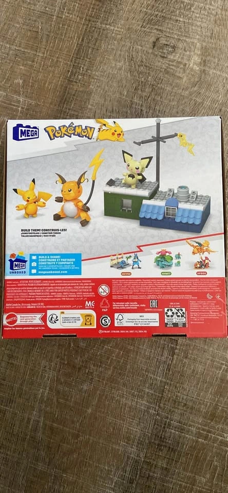 Mega Pokémon Pikachu Evolution Set - photo 2