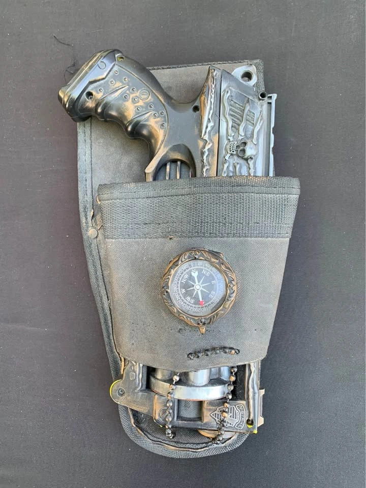 Steampunk costume, toy side arm Nerf gun with custom holster - photo 2