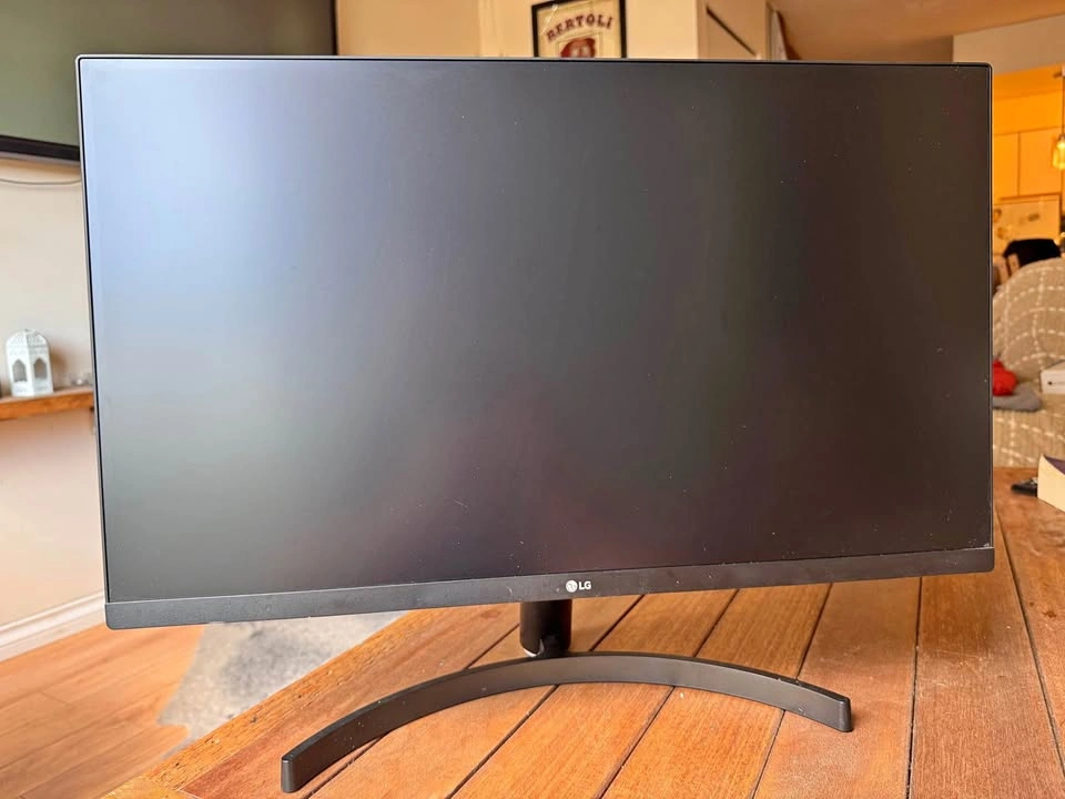 LG 27 inch QHD Monitor