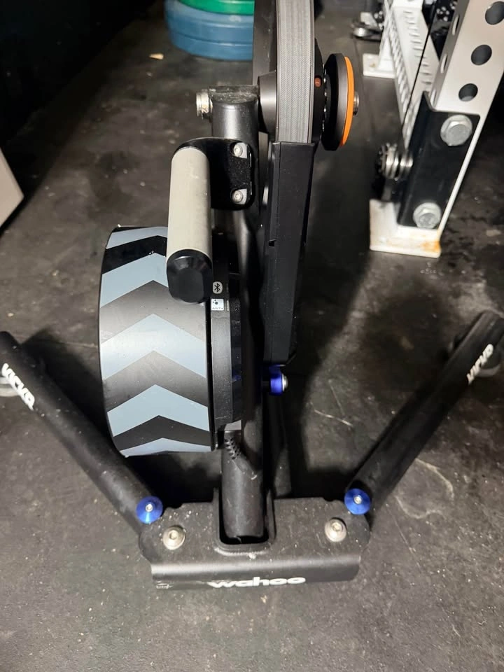 Wahoo KICKR V5 Smart Bike Trainer w/ Zwift Cog - photo 5