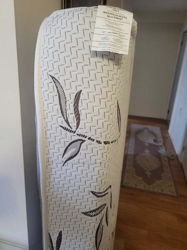 BAMBOO QUEEN MATTRESS WITH BOX SPRING - photo 2