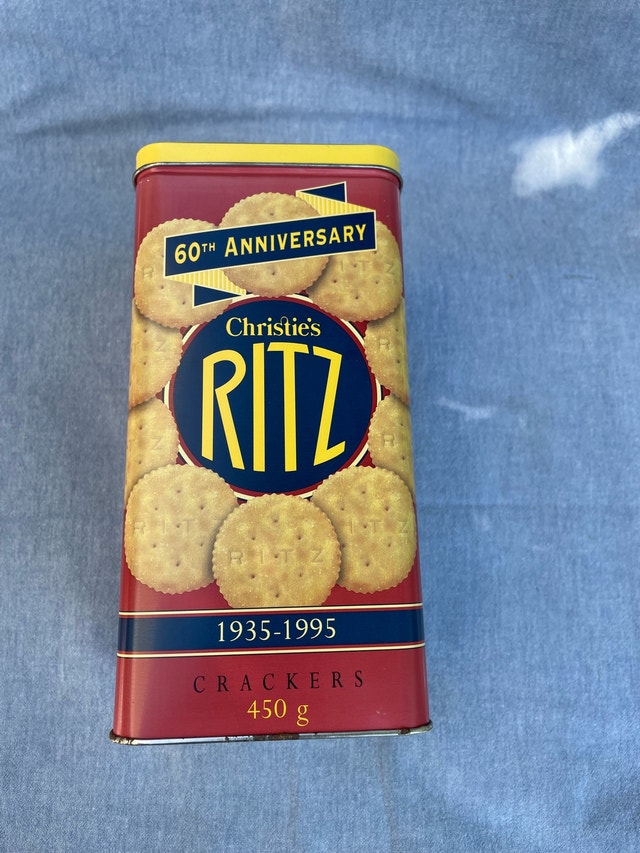 Christie's RITZ 60th Anniversary Tin - photo 2