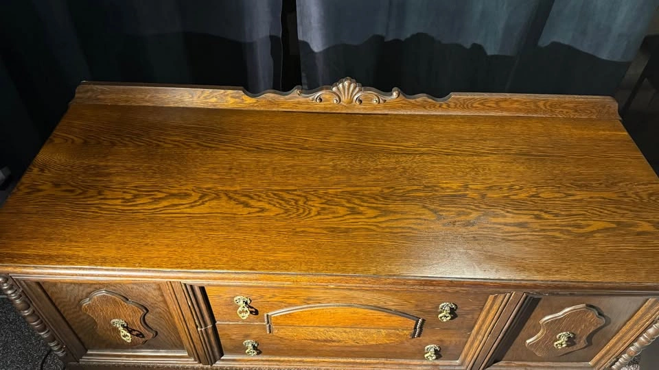 Vintage buffet table - photo 2