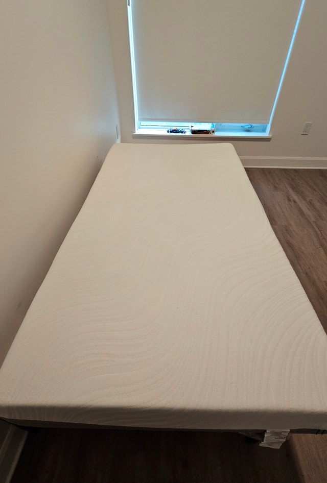 Twin Memory Foam Mattress