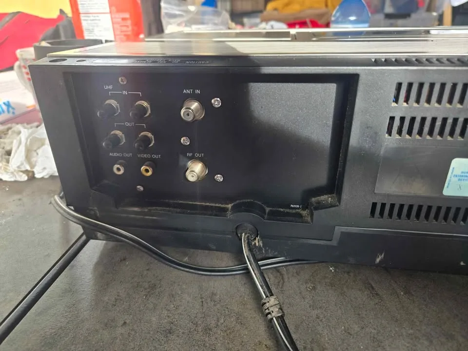 JVC HR-7300U Video Cassette Recorder top loader image indicator(6)