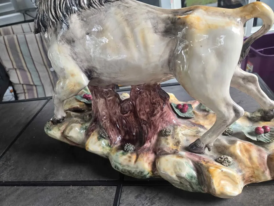 Bull Figurine image indicator(5)