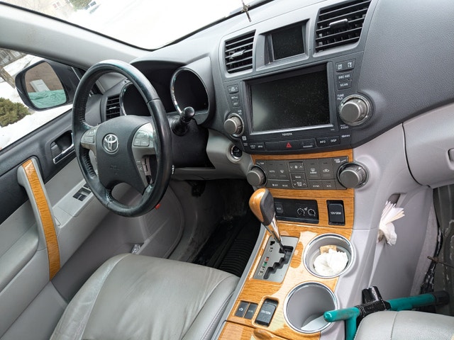 2009 Toyota Highlander Hybrid Limited - Needs Battery - photo 5