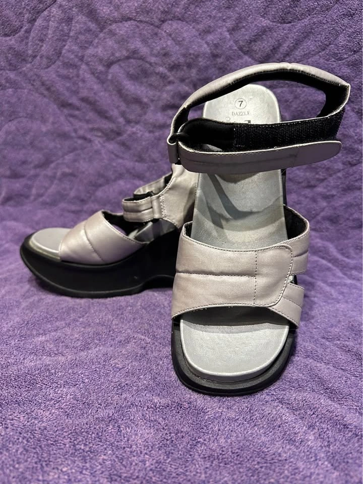 Y2K Platform Sandals - photo 2