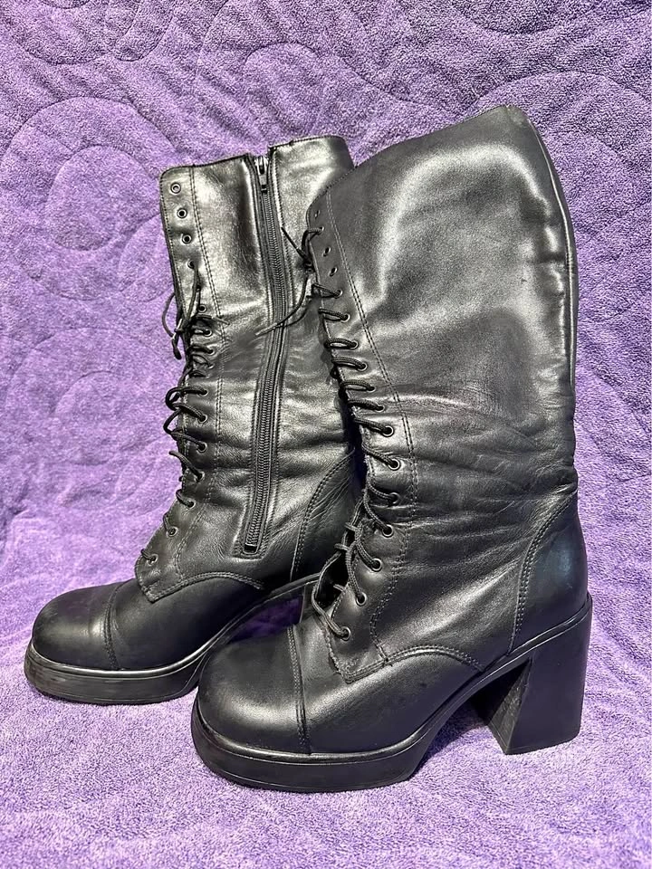 Vintage Faux Leather Lace Up Boots