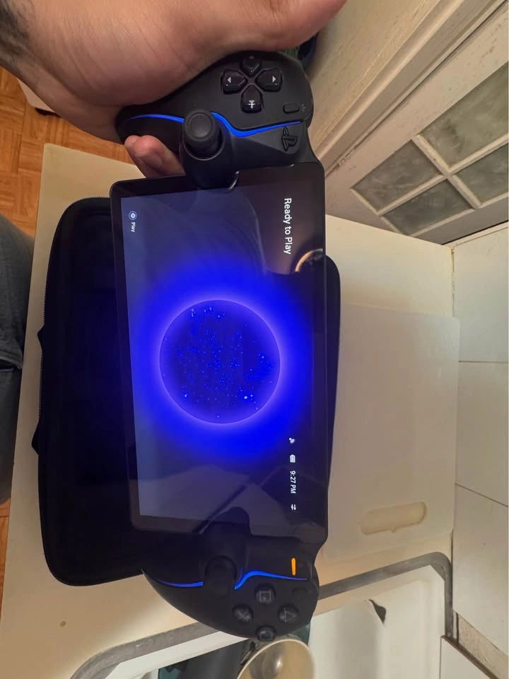 PlayStation portal like new - photo 5