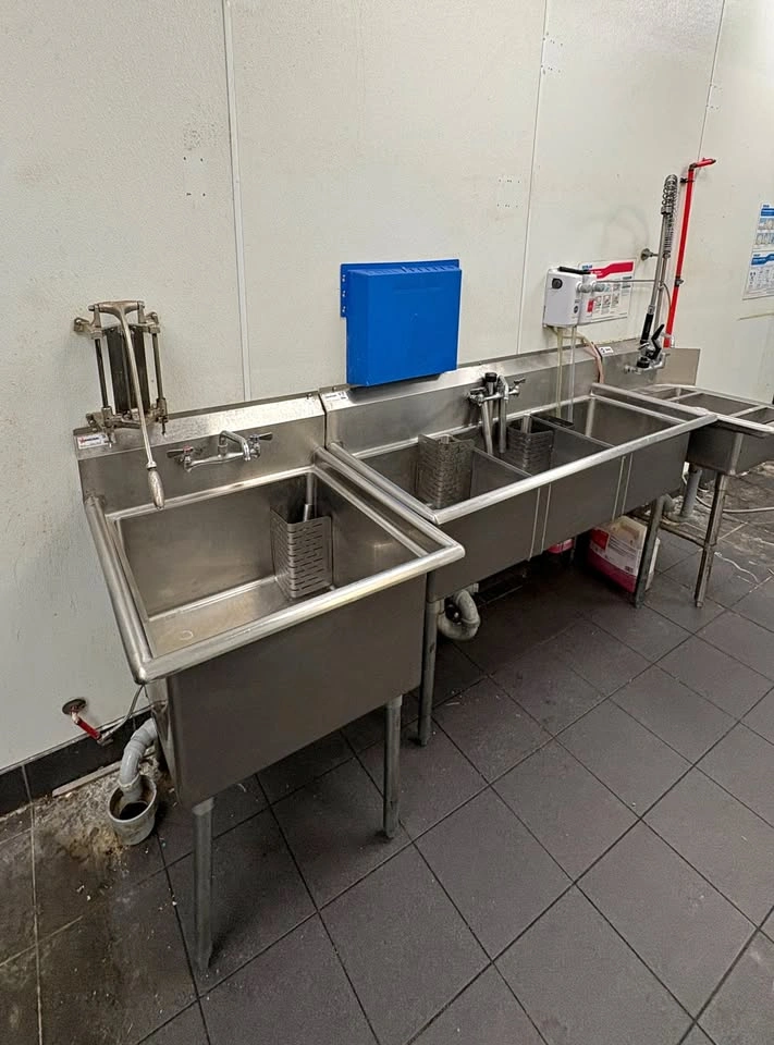 OMCAN Commercial Stainless Steel Sinks
