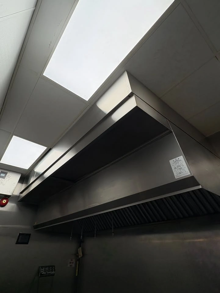 11' Complete Commercial Hood System + Makeup Air + Fire Suppress - photo 2