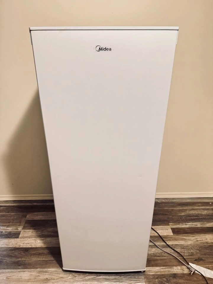 5.3 Cu. Ft. Upright Freezer – $125 OBO - photo 3