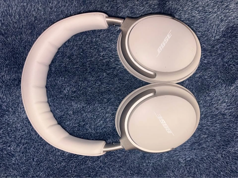 Bose QuietComfort Ultra Headphones – White Smoke + Original Case
