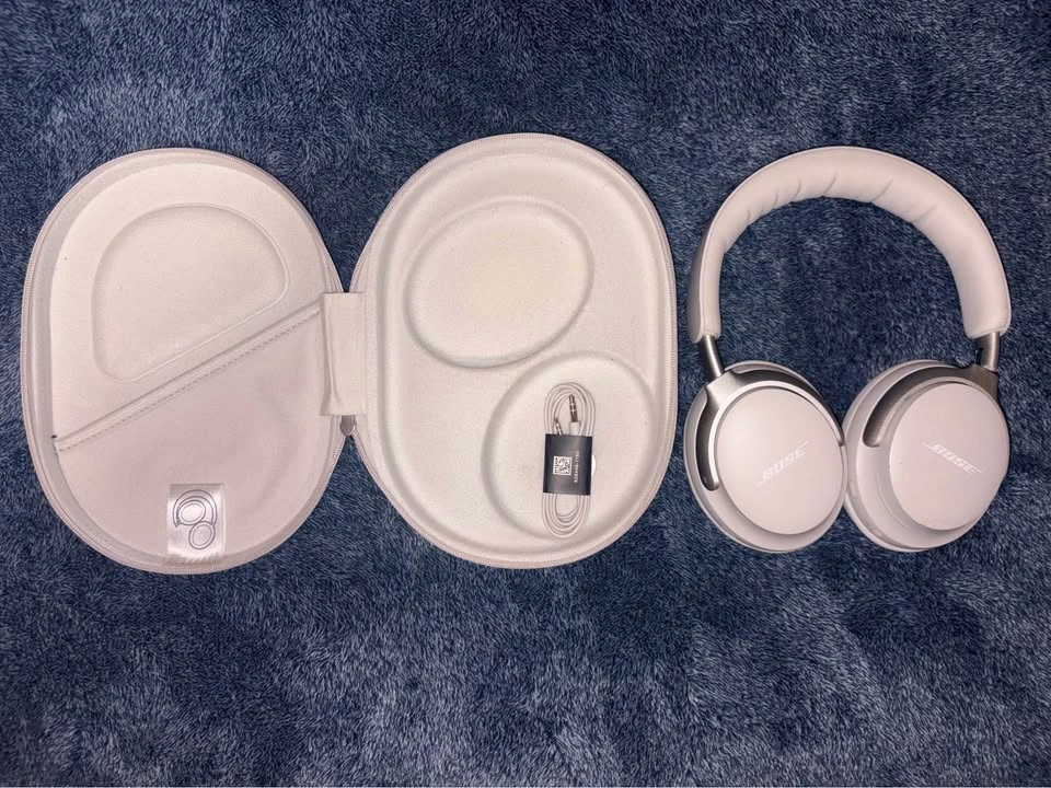 Bose QuietComfort Ultra Headphones – White Smoke + Original Case - photo 2