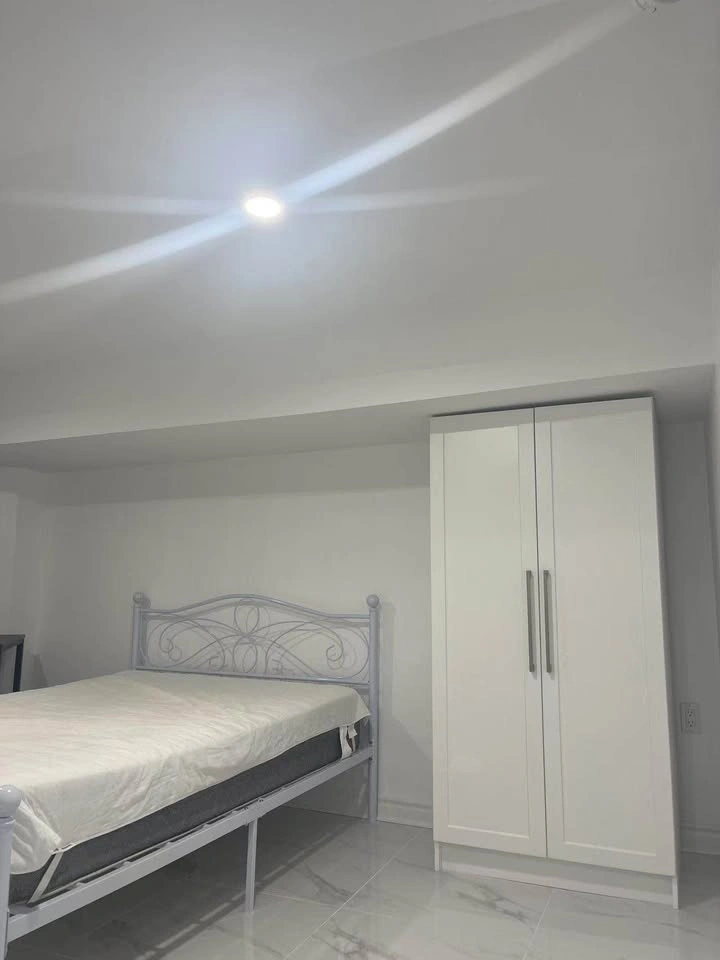 Room for Rent - photo 2