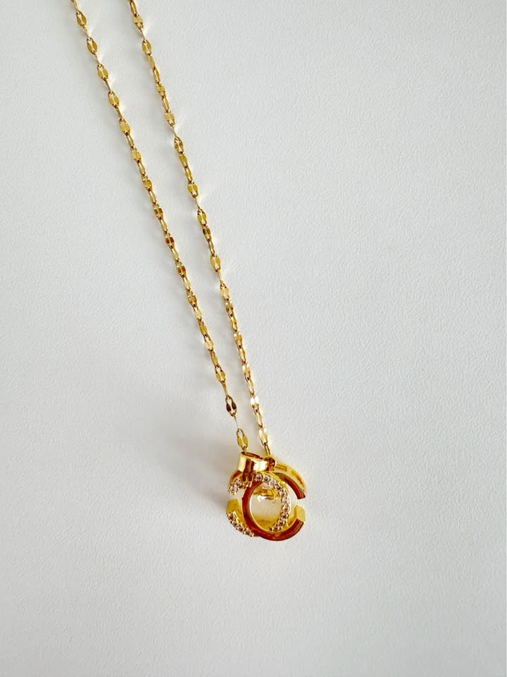 BRAND NEW CC Gold Coloured Necklace - photo 3
