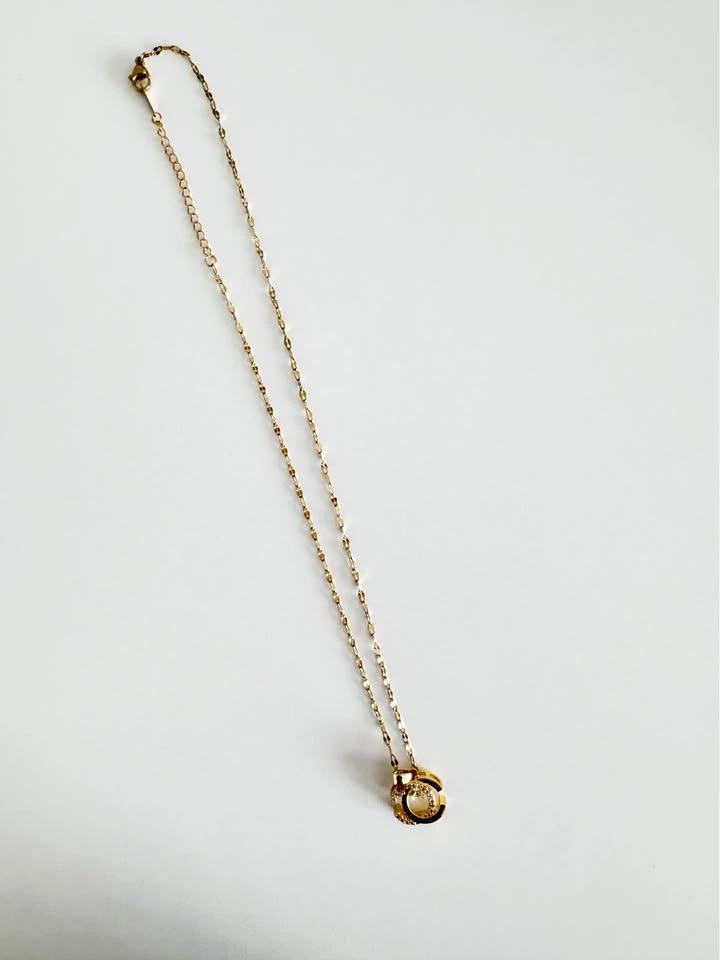BRAND NEW CC Gold Coloured Necklace - photo 4