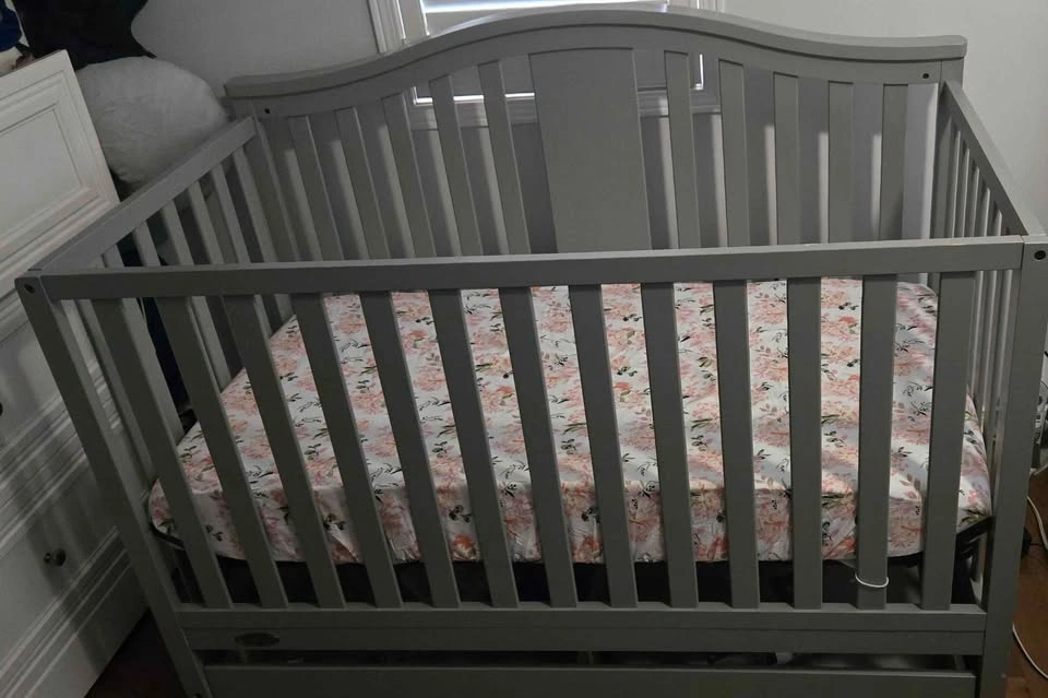 Baby bed with mattress - photo 2
