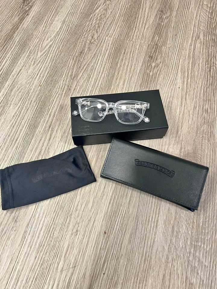 Chrome Hearts (blue light)