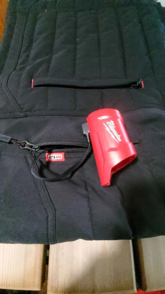 Milwaukee M12 AXIS Heated Vest - Brand New/Never Worn - photo 3