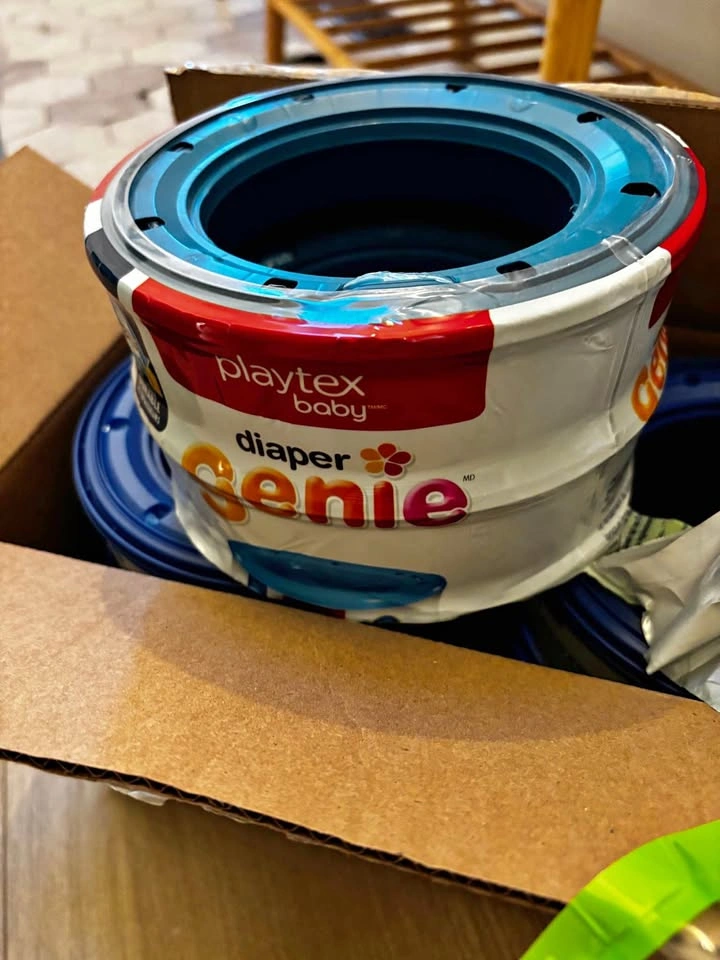 Playtex baby genie and Mama bear Baby Diaper Genie Refills