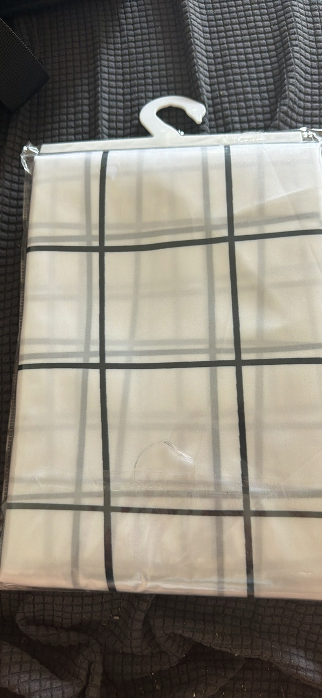 Miniso Shower Curtain - photo 3