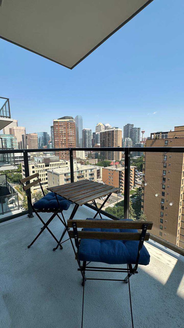 1-bedroom apartment lease takeover