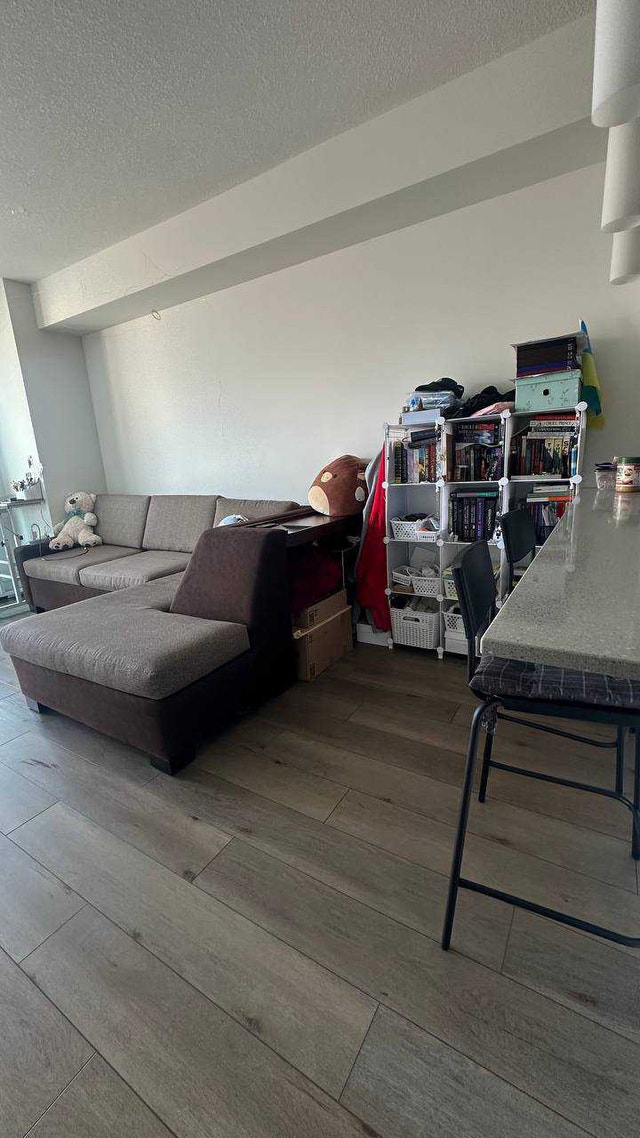 1-bedroom apartment lease takeover - photo 5