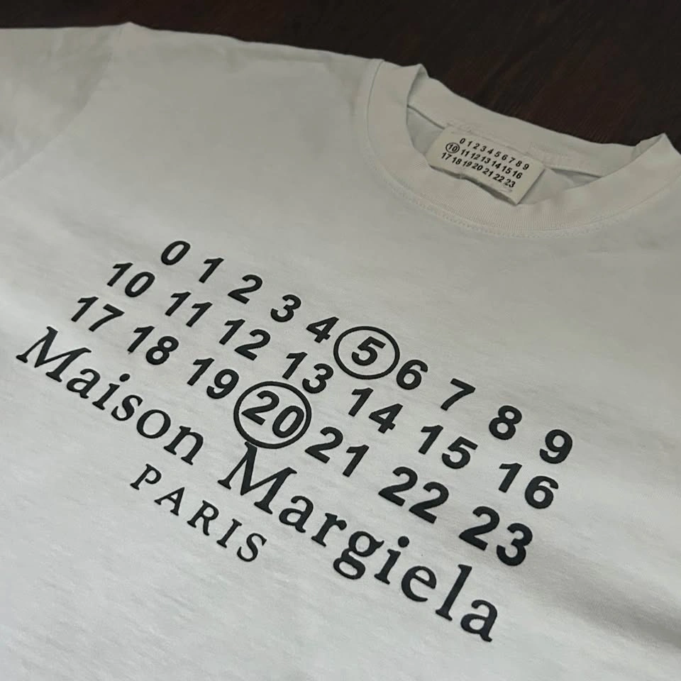 Maison Margiela 5 20 Classic T-Shirt (Size S) - photo 2